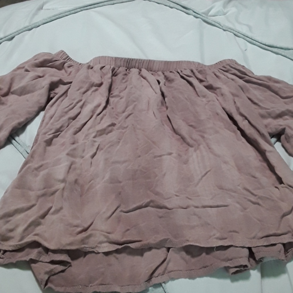 Off shoulder shirt